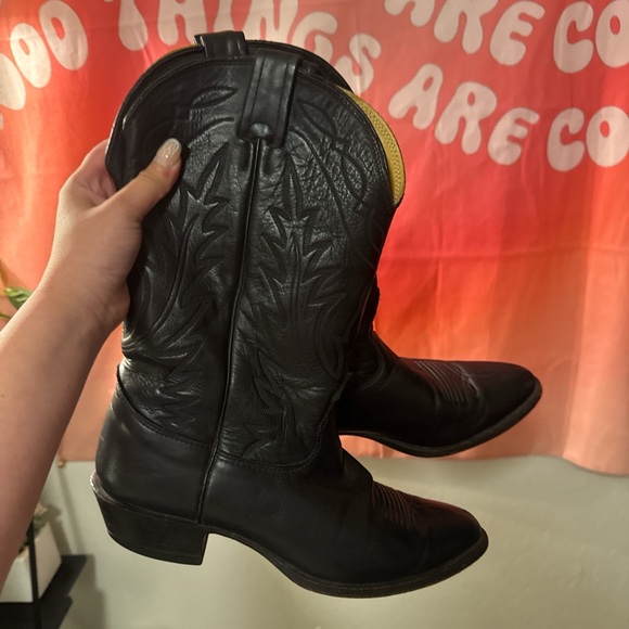 Vintage Western Black Leather Heeled Boots - Picture 5 of 8